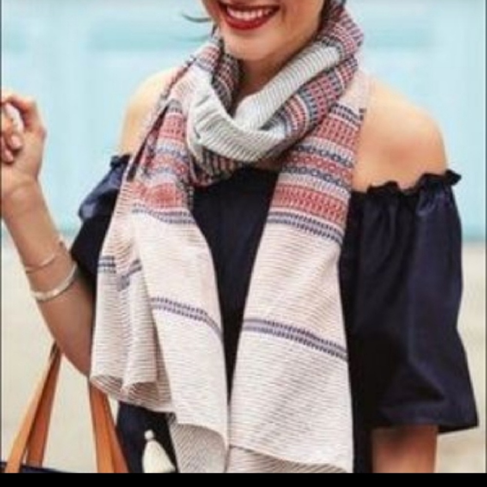 Stella and dot scarf